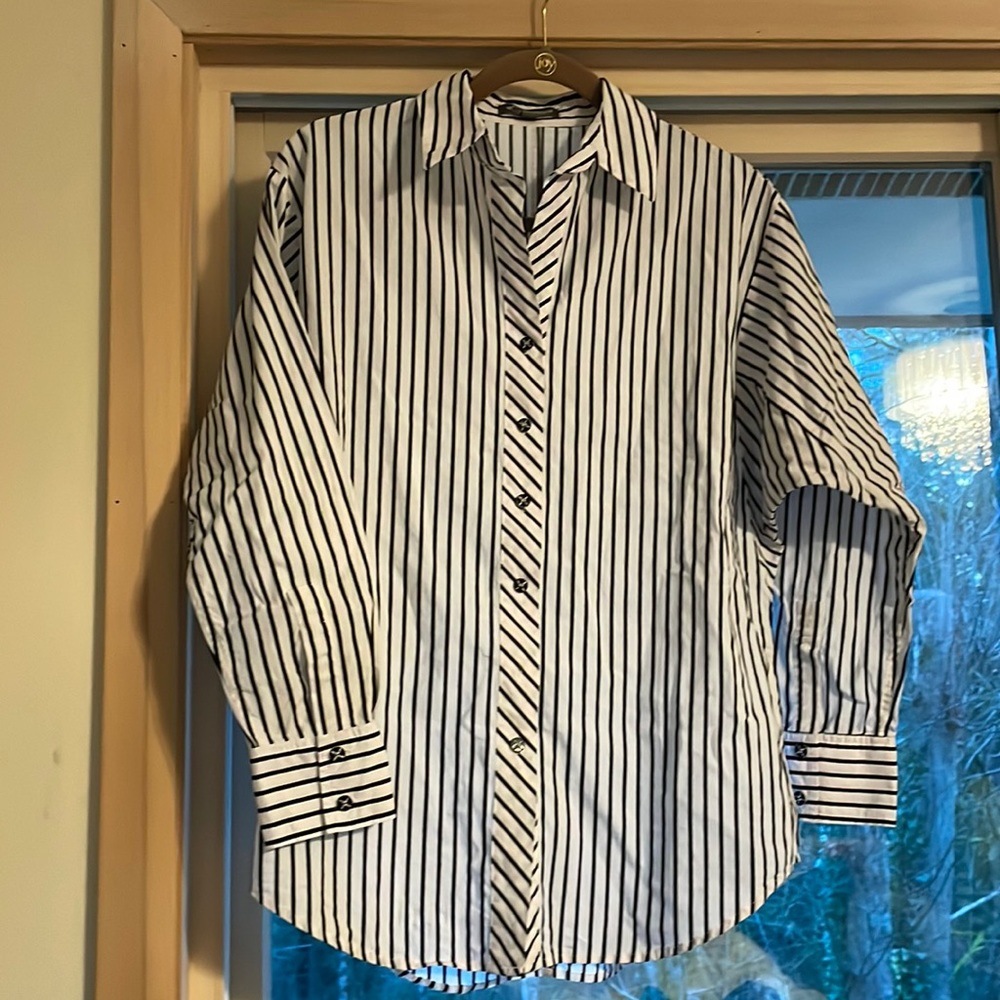 Shirt by Go Silk brand. 100% cotton stripe